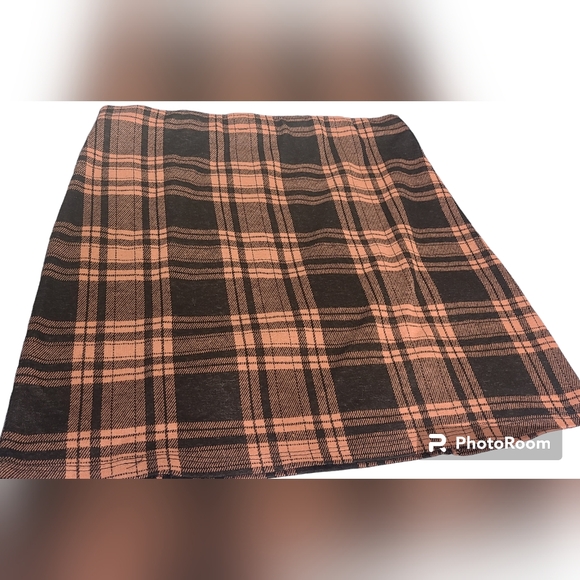 Short skirt - Picture 1 of 4